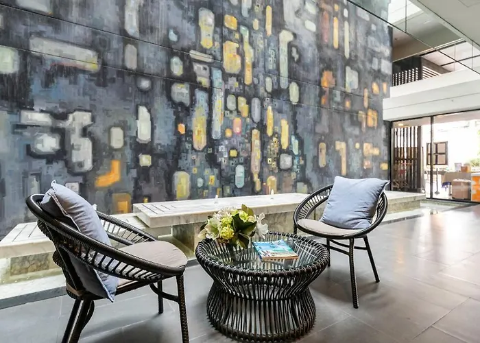 Stylish 1 Bedroom, Pool,bts Asok, Sukhumvit Appartement *