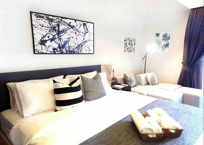 Stylish 1 Bedroom, Pool,bts Asok, Sukhumvit * Bangkok