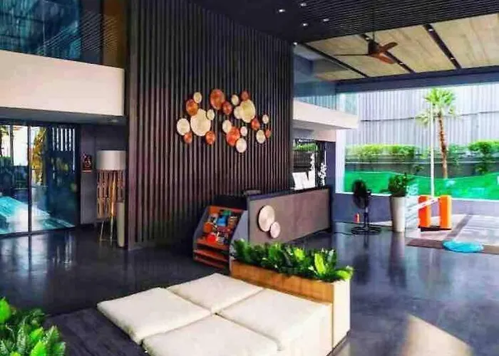 Stylish 1 Bedroom, Pool,bts Asok, Sukhumvit *
